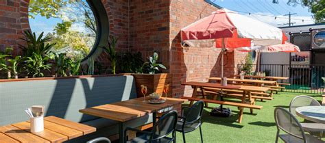 vic hotel yarraville.